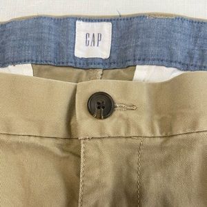 GAP khaki chinos NWOT 38 W 32 L never worn.